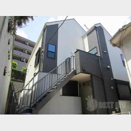 鶴見駅より徒歩25分 1階 築8年10ヶ月の賃貸物件