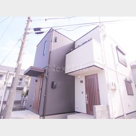 川崎駅よりバス9分 1階 築3年4ヶ月の賃貸物件