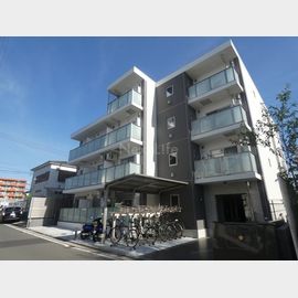 鶴見駅よりバス8分 4階 築4年の賃貸物件