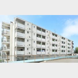 宮前平駅よりバス18分 4階 築61年1ヶ月の賃貸物件