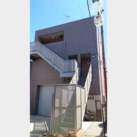 川崎駅よりバス20分 3階 築13年8ヶ月の賃貸物件