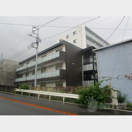 綱島駅より徒歩18分 3階 築8年7ヶ月の賃貸物件