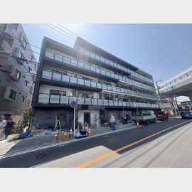 久地駅より徒歩7分 築1年2ヶ月 5階建の賃貸物件