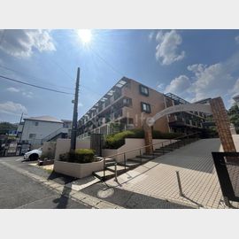鷺沼駅より徒歩12分 築35年2ヶ月 3階建の賃貸物件