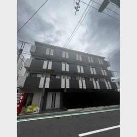 鶴見市場駅より徒歩8分 3階 築3年7ヶ月の賃貸物件