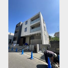 新川崎駅より徒歩12分 3階 築4年の賃貸物件