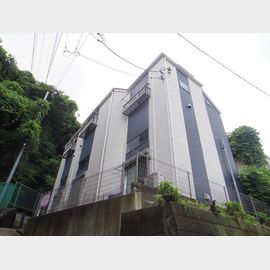 井土ヶ谷駅より徒歩9分 築14年5ヶ月 2階建の賃貸物件