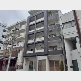 エレディータ 5階 築12年7ヶ月の賃貸物件