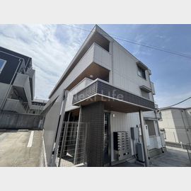 新横浜駅より徒歩4分 2階 築6年の賃貸物件