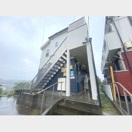 三ツ沢上町駅より徒歩15分 1階 築20年10ヶ月の賃貸物件