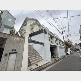 日ノ出町駅より徒歩12分 3階 築36年の賃貸物件