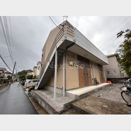 中央大学・明星大学駅より徒歩8分 築8年 2階建の賃貸物件