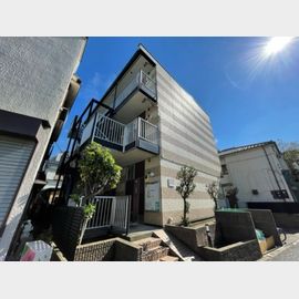 レオパレスベイサイド横濱 1階 築18年11ヶ月の賃貸物件