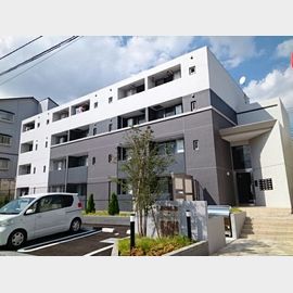 京王堀之内駅より徒歩13分 築9年9ヶ月 4階建の賃貸物件