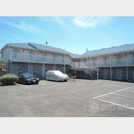 町田駅より徒歩15分 2階 築31年11ヶ月の賃貸物件