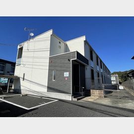 西八王子駅よりバス22分 築10年10ヶ月 2階建の賃貸物件