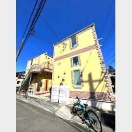 新横浜駅より徒歩10分 1階 築6年10ヶ月の賃貸物件