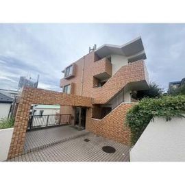 鷺沼駅より徒歩9分 築34年 3階建の賃貸物件