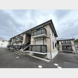 新横浜駅より徒歩6分 1階 築29年2ヶ月の賃貸物件