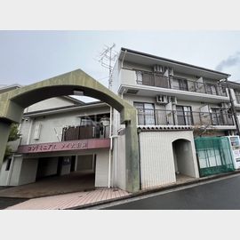 大倉山駅より徒歩9分 3階 築37年11ヶ月の賃貸物件