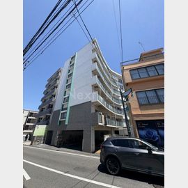 中山駅より徒歩5分 築18年9ヶ月 7階建の賃貸物件