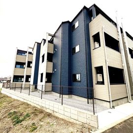 羽沢横浜国大駅より徒歩15分 築1年5ヶ月 3階建の賃貸物件