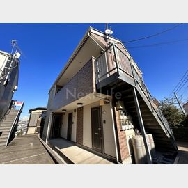 日吉本町駅より徒歩8分 築12年7ヶ月 2階建の賃貸物件