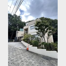 大倉山駅より徒歩20分 3階 築29年1ヶ月の賃貸物件