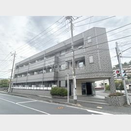 日吉駅より徒歩14分 1階 築27年9ヶ月の賃貸物件