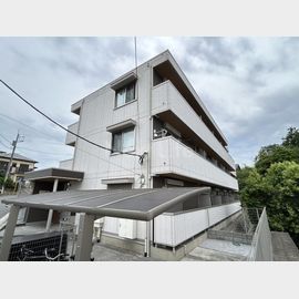 新横浜駅より徒歩4分 3階 築6年7ヶ月の賃貸物件