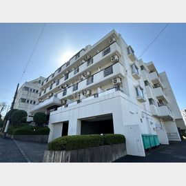 山田駅より徒歩5分 1階 築30年6ヶ月の賃貸物件
