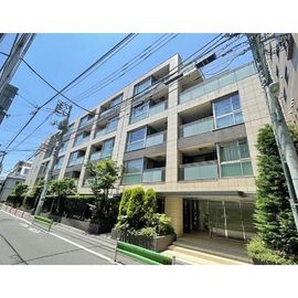 中目黒駅より徒歩4分 築13年7ヶ月 5階建の賃貸物件