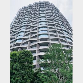 北参道駅より徒歩1分 築2年10ヶ月 28階建の賃貸物件