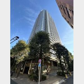 六本木駅より徒歩3分 築14年1ヶ月 39階建の賃貸物件