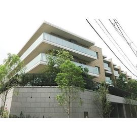 広尾駅より徒歩12分 築11年8ヶ月 5階建の賃貸物件