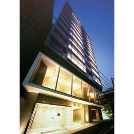 渋谷駅より徒歩5分 築19年10ヶ月 13階建の賃貸物件