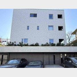 九品仏駅より徒歩8分 築2年 4階建の賃貸物件