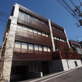 明治神宮前駅より徒歩4分 3階 築13年7ヶ月の賃貸物件