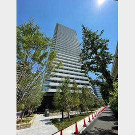 浜松町駅より徒歩5分 築2年7ヶ月 32階建の賃貸物件