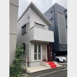 松原駅より徒歩3分 築3年11ヶ月 2階建の賃貸物件