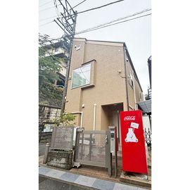 四谷三丁目駅より徒歩7分 築15年6ヶ月 2階建の賃貸物件