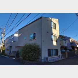 宮の坂駅より徒歩10分 築18年10ヶ月 3階建の賃貸物件
