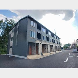 北本駅よりバス8分 新築 3階建の賃貸物件