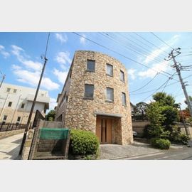 鶯谷駅より徒歩5分 築21年7ヶ月 3階建の賃貸物件