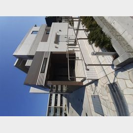 田園調布駅より徒歩19分 築2年10ヶ月 3階建の賃貸物件