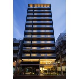 大手町駅より徒歩7分 築3年8ヶ月 13階建の賃貸物件