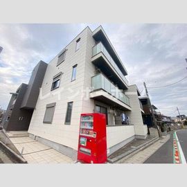 五香駅より徒歩7分 2階 築8年11ヶ月の賃貸物件