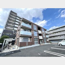 三郷駅より徒歩3分 2階 築8年2ヶ月の賃貸物件