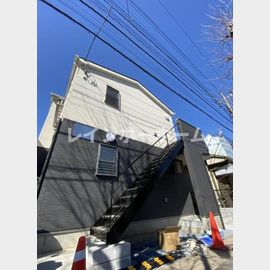 馬橋駅より徒歩9分 1階 築3年11ヶ月の賃貸物件