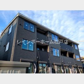 六実駅より徒歩11分 新築 3階建の賃貸物件